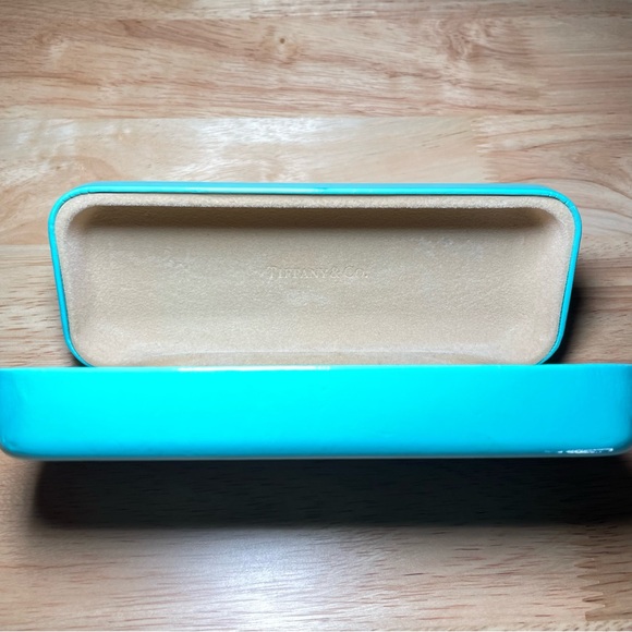 Tiffany & Co.‎ Sunglasses Case - Picture 4 of 12